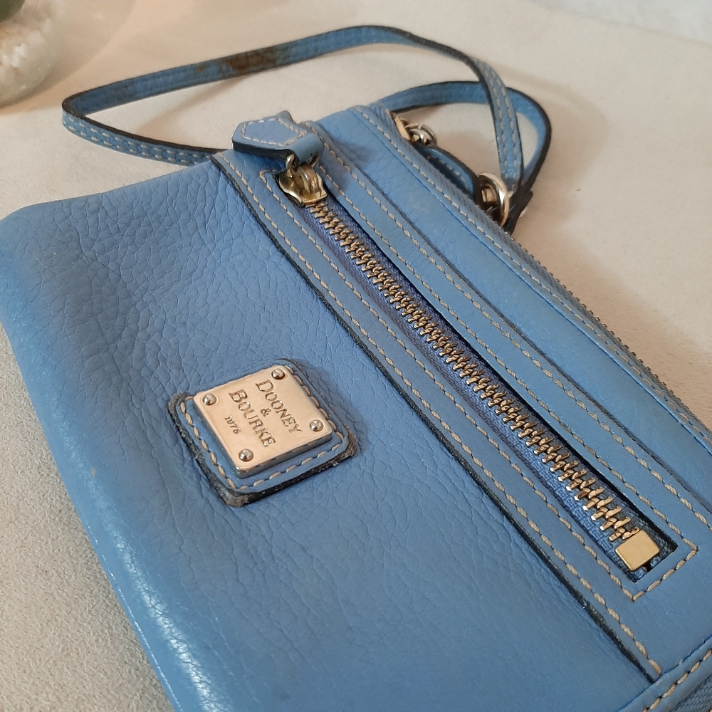 Dooney Bourke Blue Wristlet Bag - Picture 7 of 16